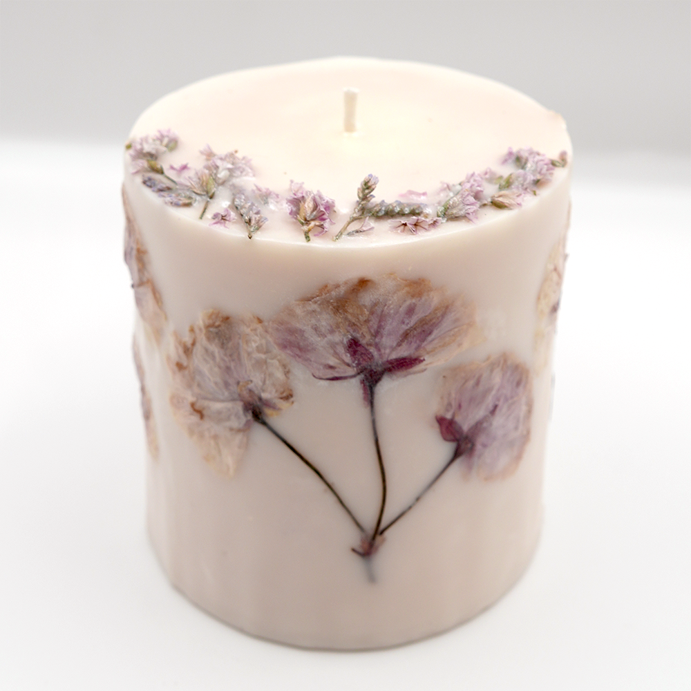 Botanical Candle with Eucalyptus Leaves – Eucalyptus & Lavender - Image 4