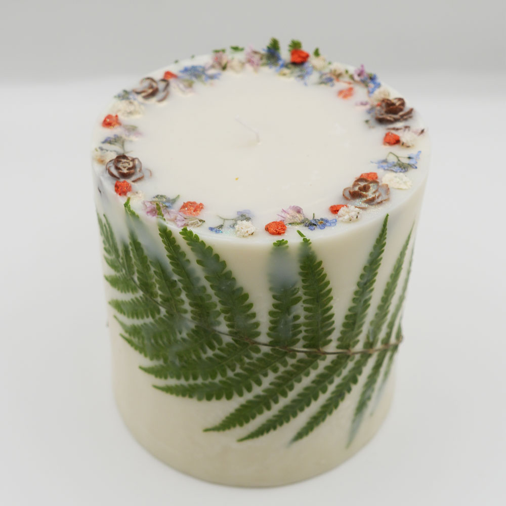 Green Botanical Candle – Passion Fruit - Image 2