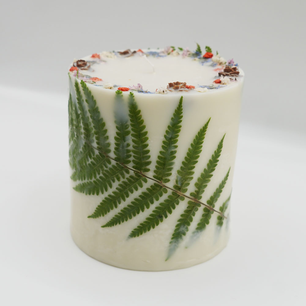 Green Botanical Candle – Passion Fruit - Image 3